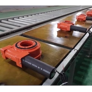 Kleiner Bagger Hydraulic Slew Drive Achsen-Herumdrehenantrieb des 0,1 Grad-Rückprall-61Kg einzelner